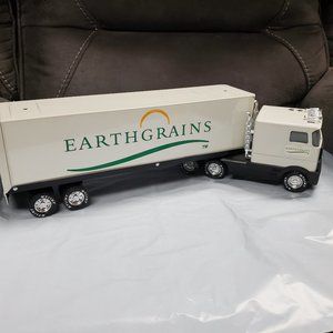 Die Cast Semi Tractor Trailor - Earthgrains Bread - Vintage and Rare - Sounds
